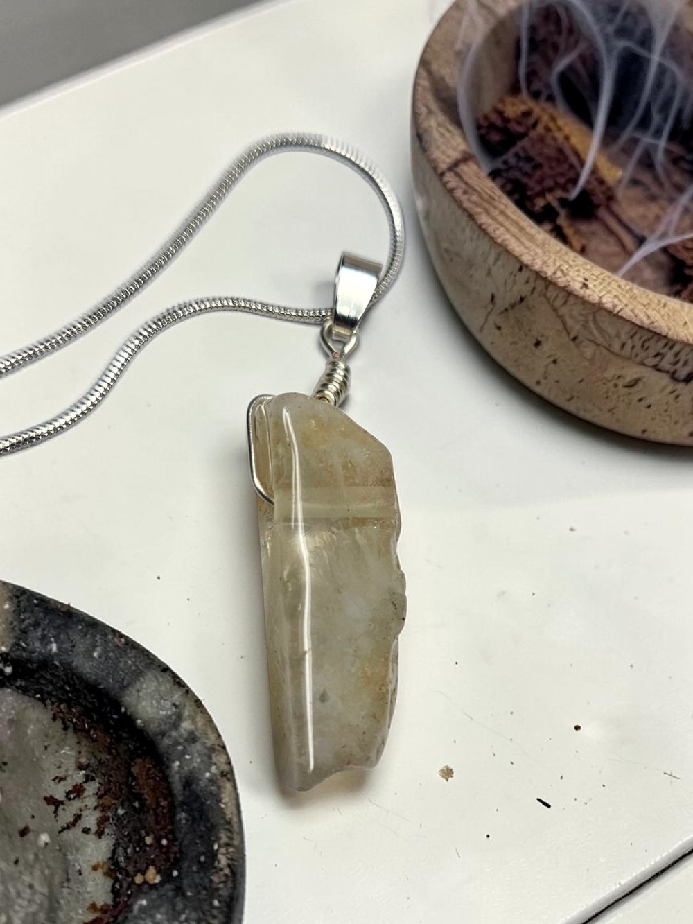 Silver Pendant Necklace with Beige/Cream Indian Agate Stone